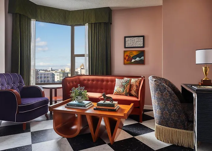 Queen Room